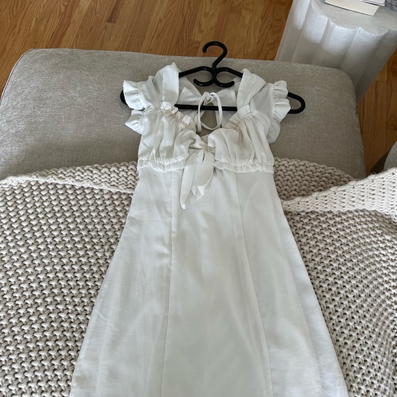 Size S worn twice white mini dress! - Picture 3 of 3